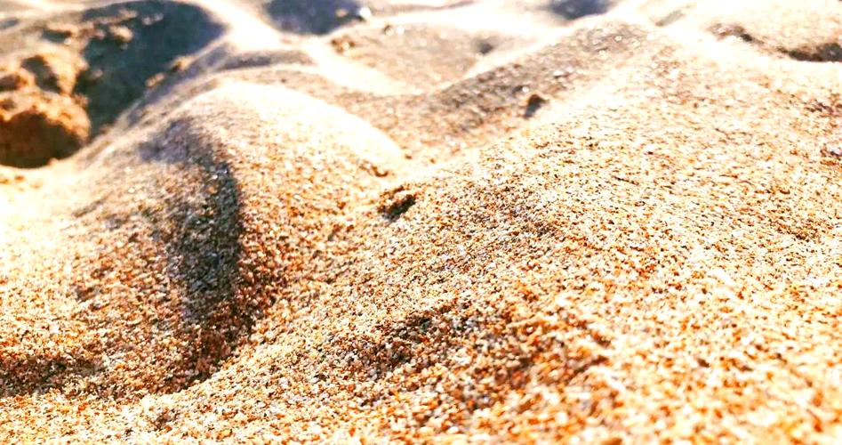 沙漠里的沙子是怎么形成的