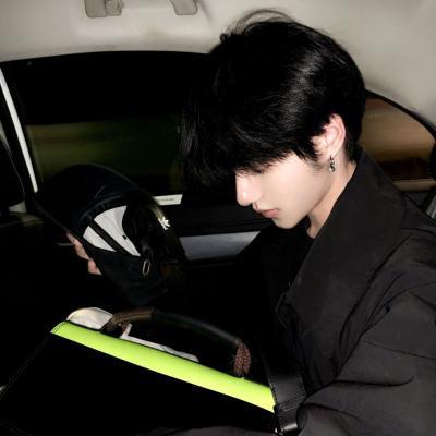 高冷男生照片 真人